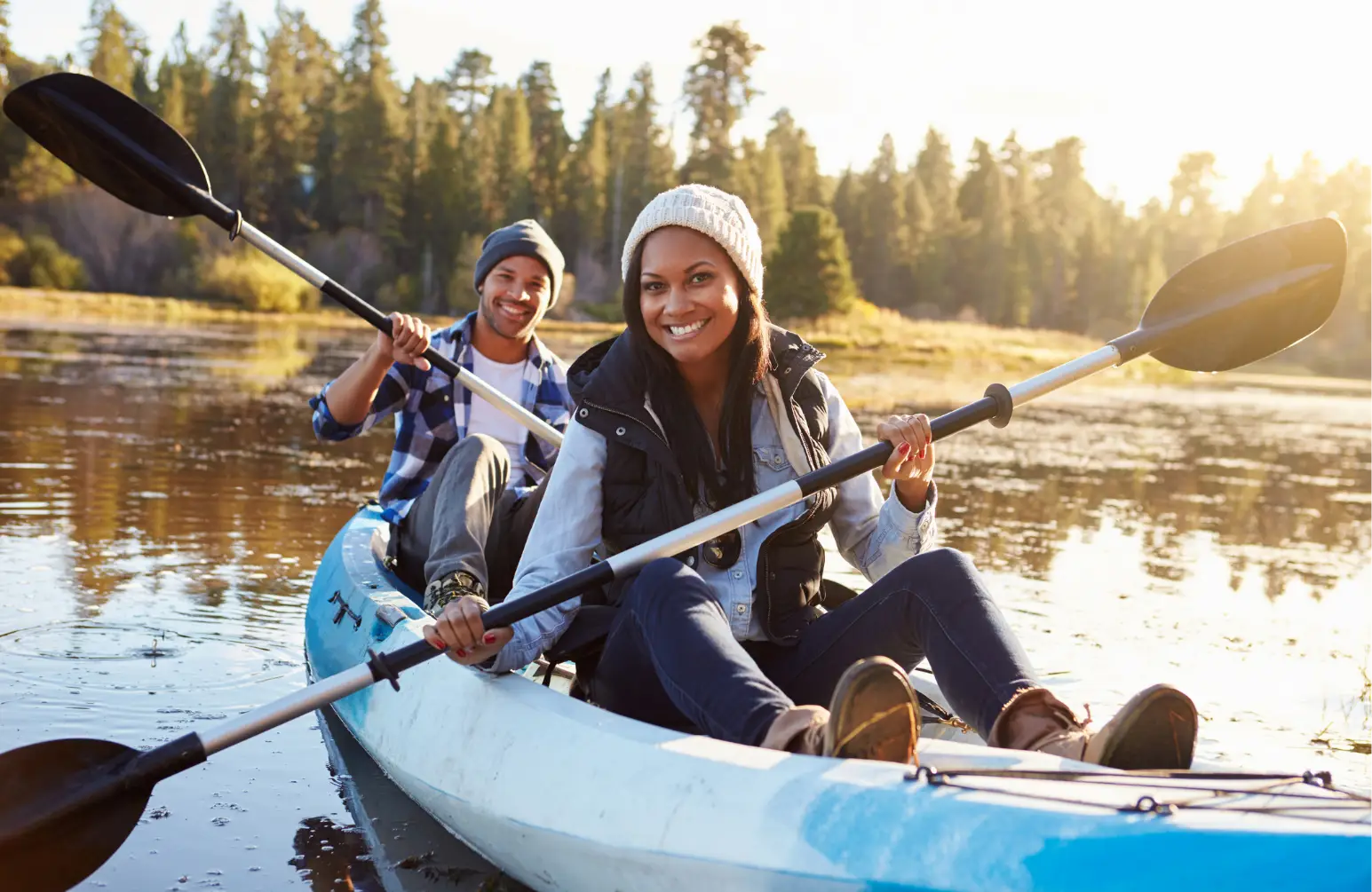 Couples canoe rental on the Hocking River in Hocking Hills Ohio